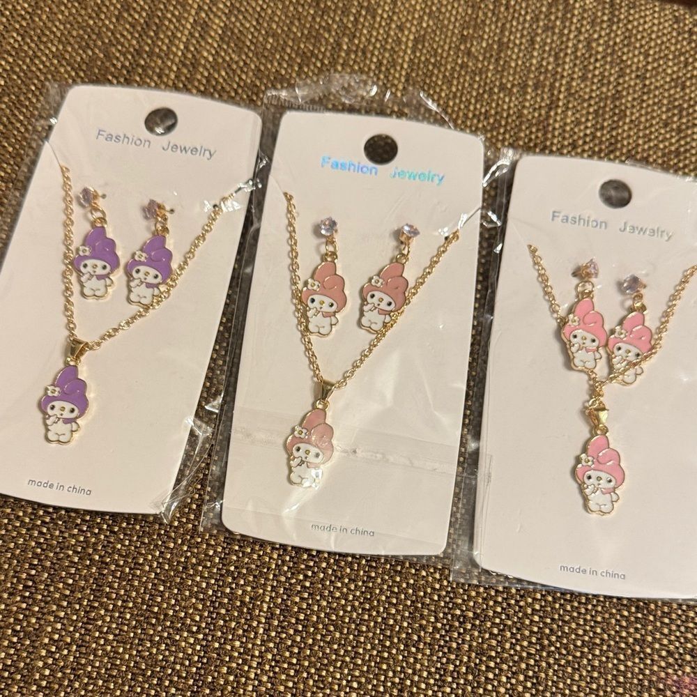 3242-Matt Fun Items- Earrings & Necklace Set Price For 1‎ Set